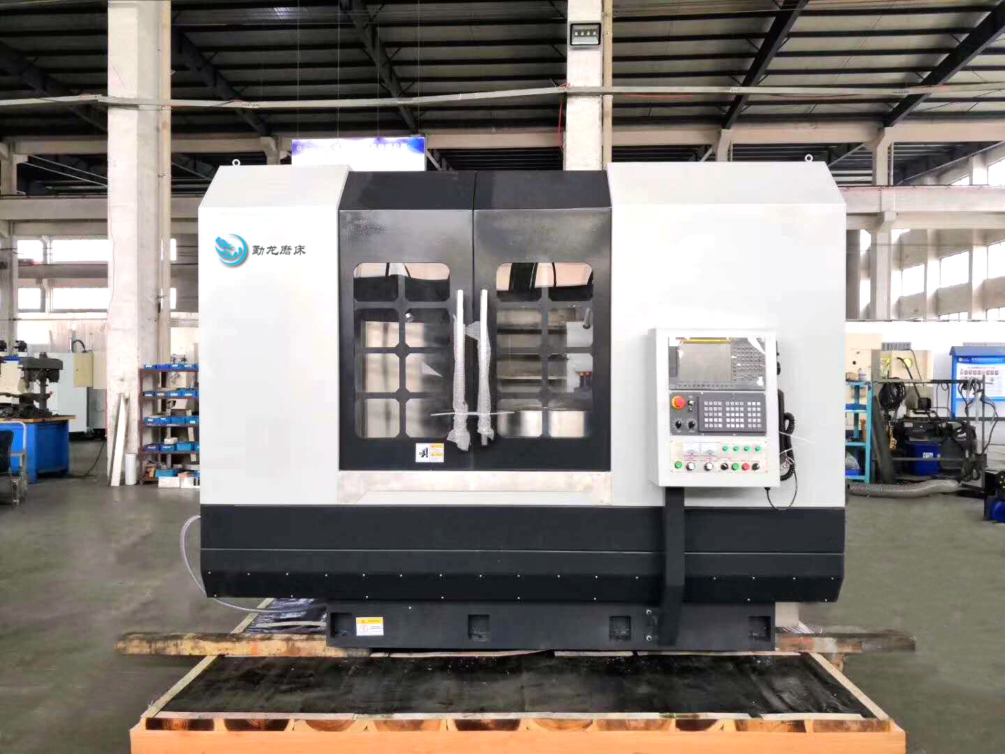 磨床生產廠家教你如何辨別平面磨床設備的好壞